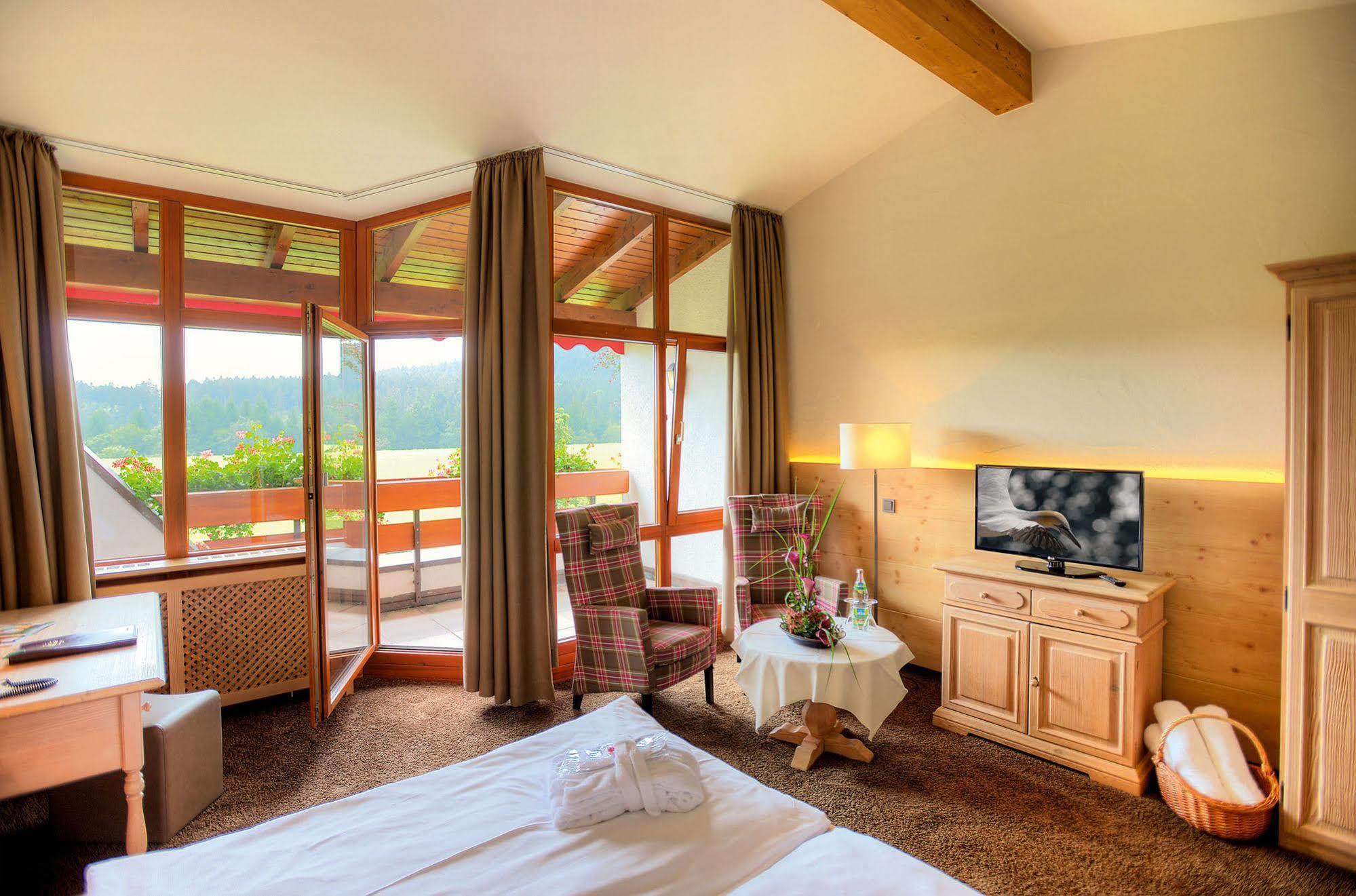 Hotel Gruener Wald Freudenstadt Ngoại thất bức ảnh
