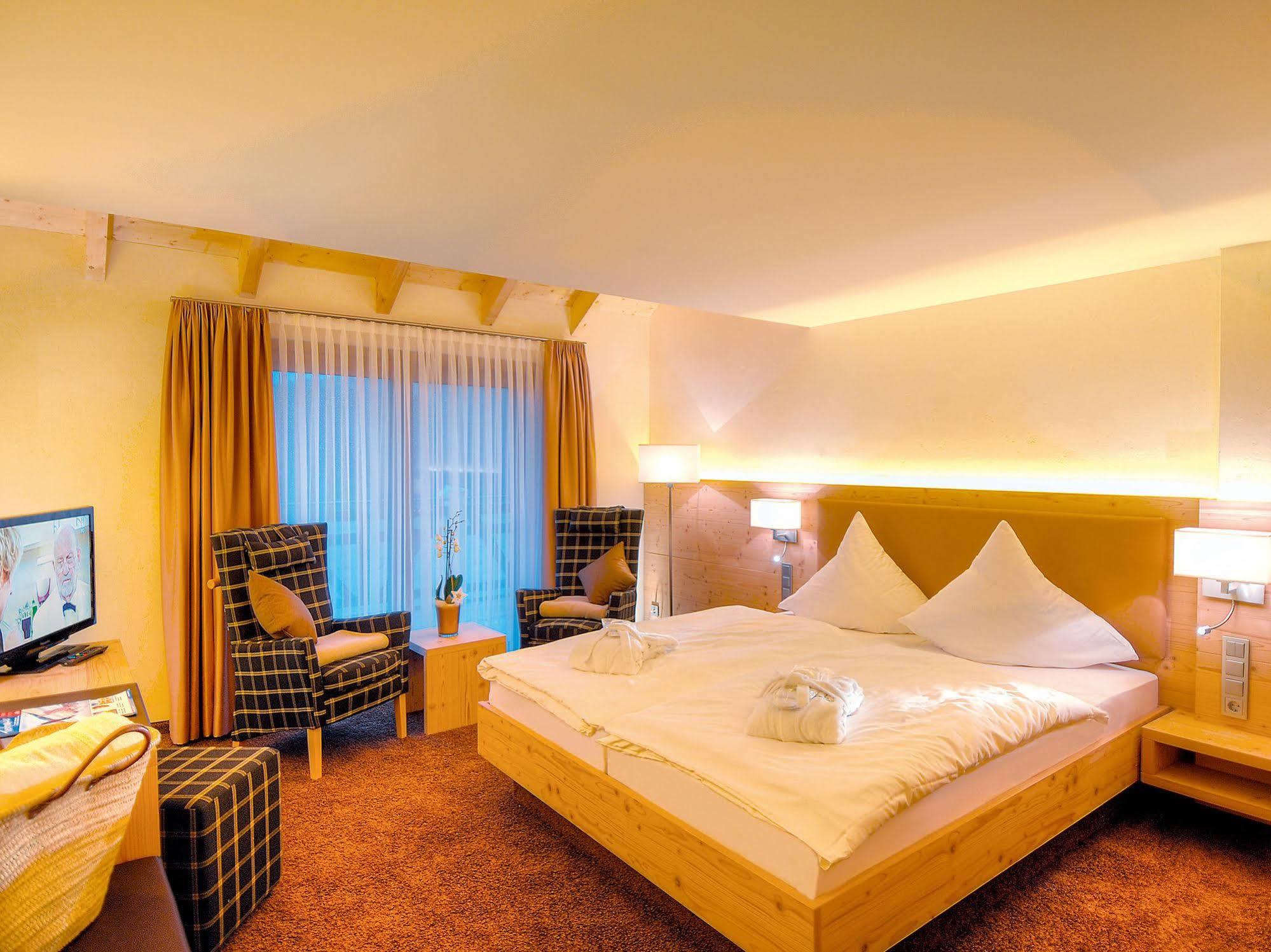 Hotel Gruener Wald Freudenstadt Ngoại thất bức ảnh